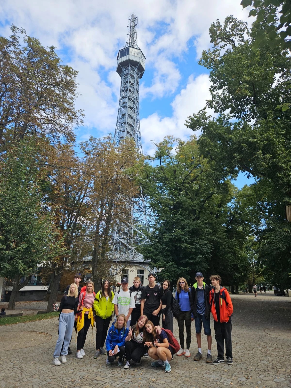 9.B a Schola ludus vyrazili na dvoudenní exkurzi do Prahy a na Karlštejn